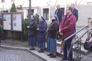 Niedziela Palmowa w Olsztynie. Dziesiątki wiernych na święceniu palm w katedrze św. Jakuba