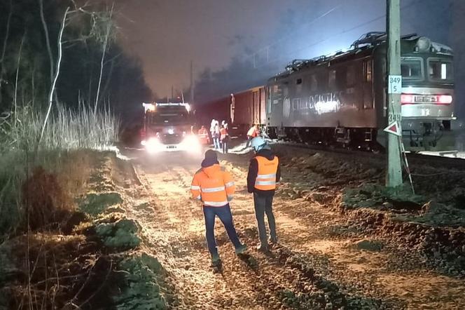 Lokomotywa zderzyła się ze składem towarowym