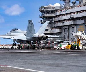 Samolot Hornet na USS Nimitz (CVN 68) 