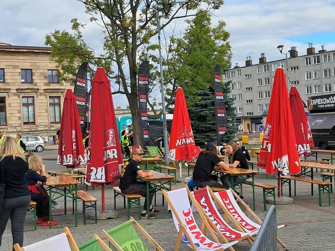 Nocny Kochanek posadził 10 drzew na 10-lecie zespołu