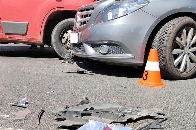 ​Jedna osoba w szpitalu po wypadku w Krzyżowcu niedaleko Leszna