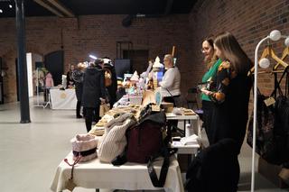 Przedświąteczne Rękoczyny w Bydgoszczy. Tłumy w Młynach Rothera [ZDJĘCIA]