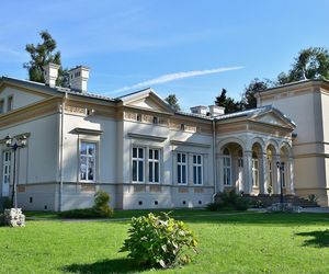 To jeden z najpiękniejszych pałaców w Małopolsce. Można go podziwiać nieopodal Krakowa 
