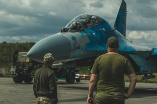 Zachodni pocisk na sowieckiej platformie. Su-27 niszczy rosyjski system obrony