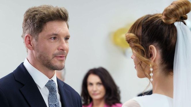 M jak miłość odc. 1890. Marcin (Mikołaj Roznerski), Kama (Michalina Sosna)