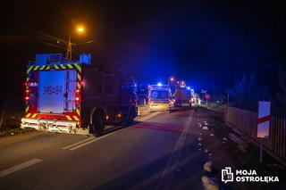 Śmiertelny wypadek na przejeździe kolejowym. Taksówka wjechała pod pociąg