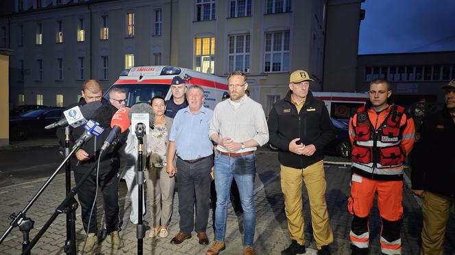 Wypadek w pobliżu Konotopu  - autobus z tirem 