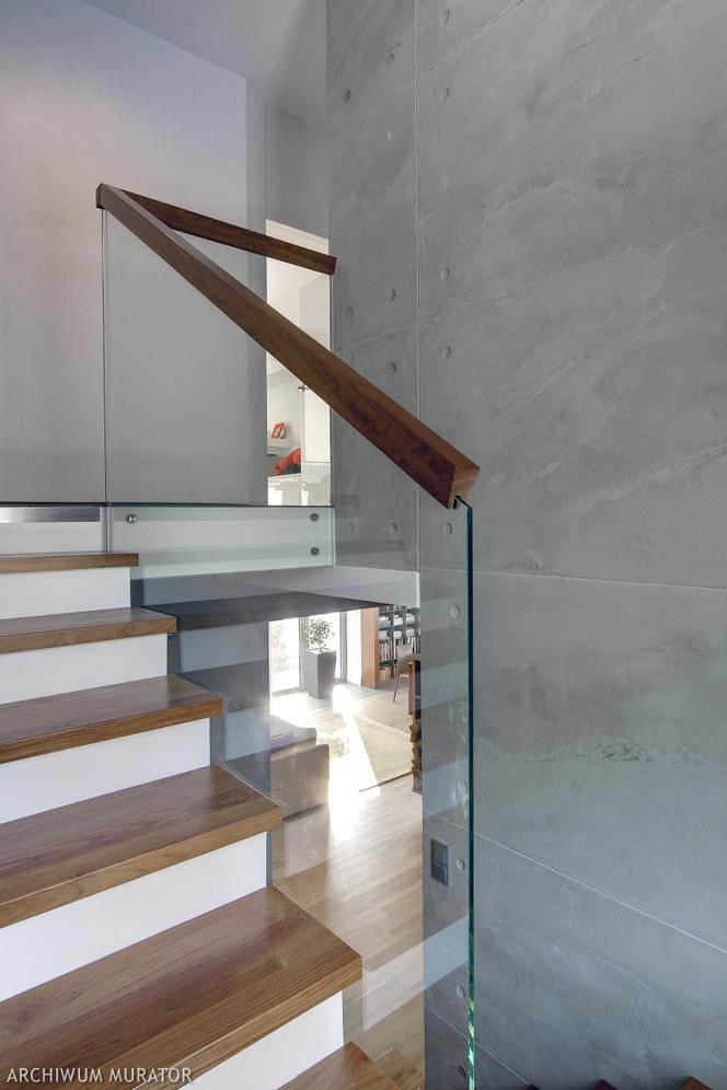 Wyjatkowe schody w nowoczesnym domu