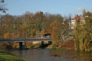 Cieszyn, widok na wzgórze zamkowe i wieżę Piastowską