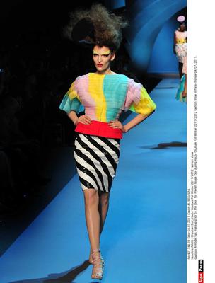 Polskie modelki na wybiegu - Paryski Tydzień Mody. Zuzanna Bijoch