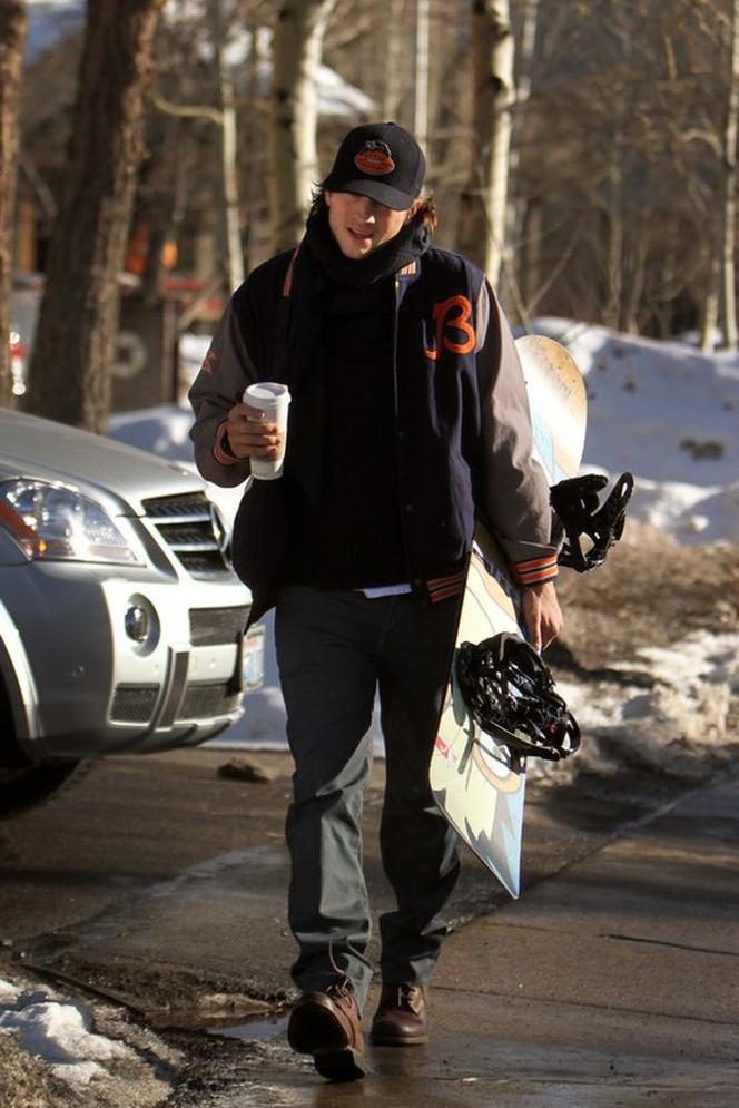 Ashton Kutcher na snowboardzie