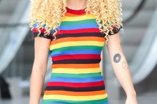 Moda na makaron na głowie