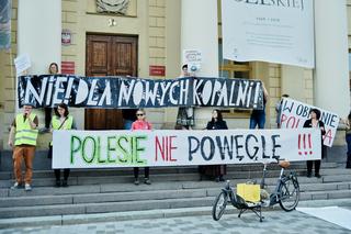 „Nie” dla kopalni na Polesiu. Pikieta w centrum Lublina