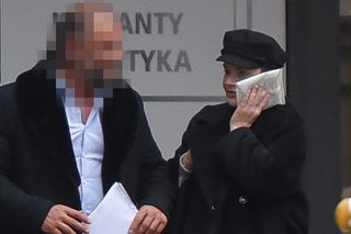 Monika Richardson i jej ukochany przyłapani pod kliniką. Tak Artur wspierał gwiazdę po zabiegu