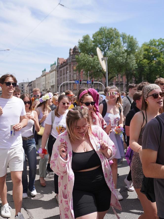 Juwenalia Śląskie 2024. Korowód przeszedł ulicami Katowic. Studenci mają klucze do miasta