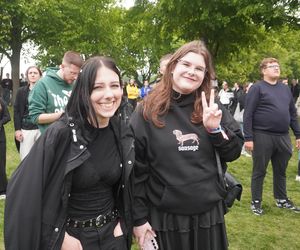 Kortowiada 2025. Koncerty na Plaży Kortowskiej przyciągnęły tłumy. Tak wyglądał drugi dzień imprezy!