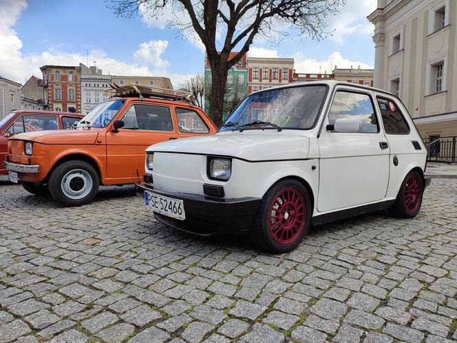 Początek sezonu fanów motoryzacji z czasów PRL