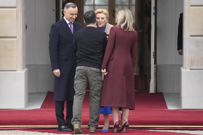 Zełenski z żoną w Pałacu Prezydenckim. Tak przywitał ich Duda