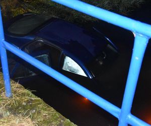 Auto wjechało do Obry