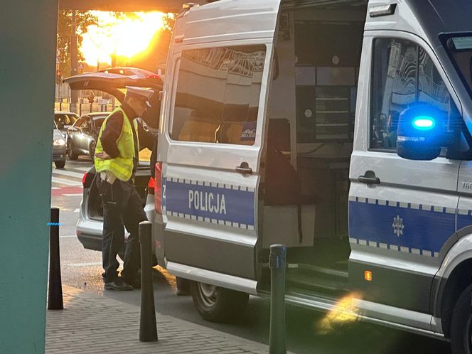 Warszawa. Wypadek na rondzie Tybetu. Tomasz U. przebywał na wolności mimo doprowadzenia do katastrofy autobusu [ZDJĘCIA].