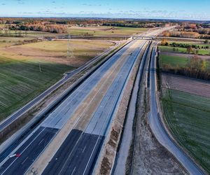 18 grudnia GDDKiA oddała  do ruchu ostatni z trzech odcinków autostrady A2 Mińsk Mazowiecki – Siedlce, pomiędzy węzłami Groszki i Siedlce Zachód