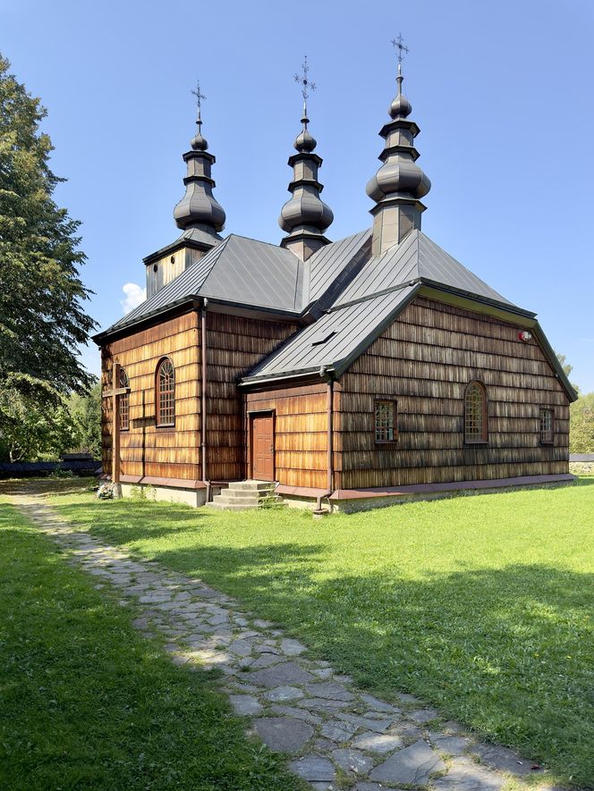 Oto jedna z najpiękniejszych małopolskich wsi. Kiedyś należała do sławnego poety