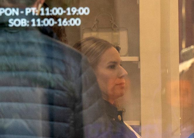 Pierwsza dama w eleganckim butiku