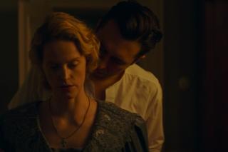 Polowanie na ćmy odc. 2. Nastazja Jurina (Daria Polunina), Jurin (Piotr Siwek)