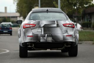 Maserati Levante - zdjęcia szpiegowskie