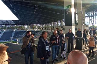 Spacery po nowym szczecińskim stadionie przyciągnęły wielu chętnych