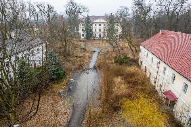 Zespół pałacowo-parkowy w Koniecpolu