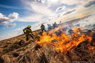 Pożar w Biebrzańskim Parku Narodowym objął już 400 ha!