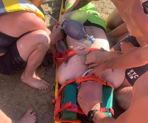 50-latek skoczył z mola i zaczął się topić! Ratownicy uratowali go w ostatniej chwili 