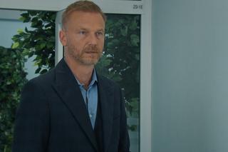 M jak miłość odc. 1695. Andrzej Budzyński (Krystian Wieczorek)