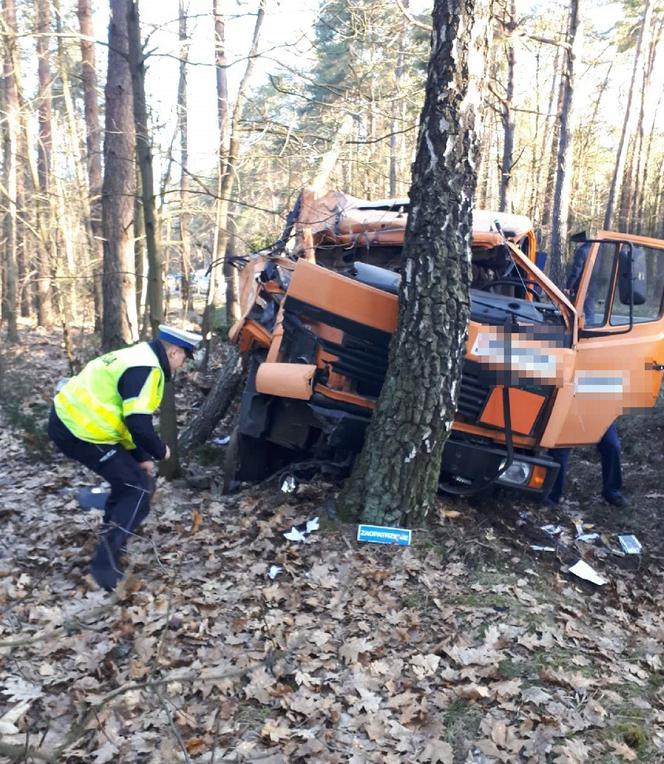 Wypadek ciężarówki pod Żninem