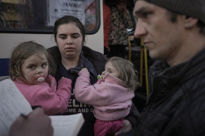 Blokada Mariupola jak oblężenie Leningradu. Ludzie już jedzą psy, wtedy był kanibalizm