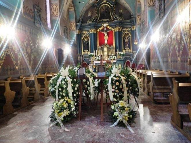Pogrzeb Aleksandra i Michała, którzy zginęli przy moście Dębnickim
