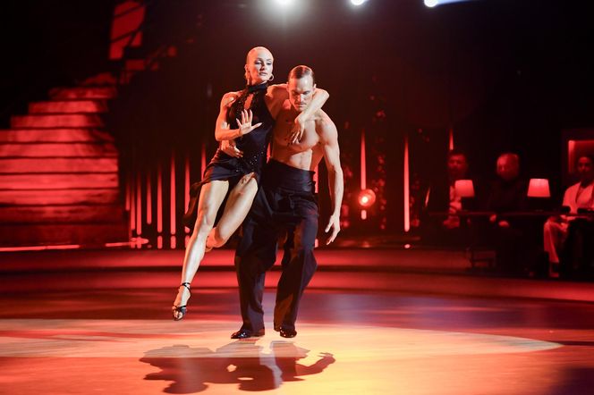 Maurycy Popiel zaskakuje! Uroda przeszkadza mu w karierze?