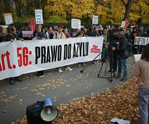 Wielki marsz przeszedł ulicami Warszawy. Manifestacja zatrzymała się przez Kancelarią Prezesa Rady Ministrów 