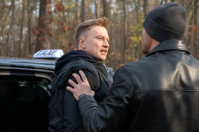Na Wspólnej, odc. 3021. Igor (Jakub Wesołowski), Rudy (Marek Bera)