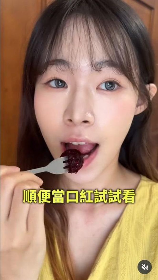 Nie żyje influencerka, która jadła kosmetyki. Miała tylko 24 lata