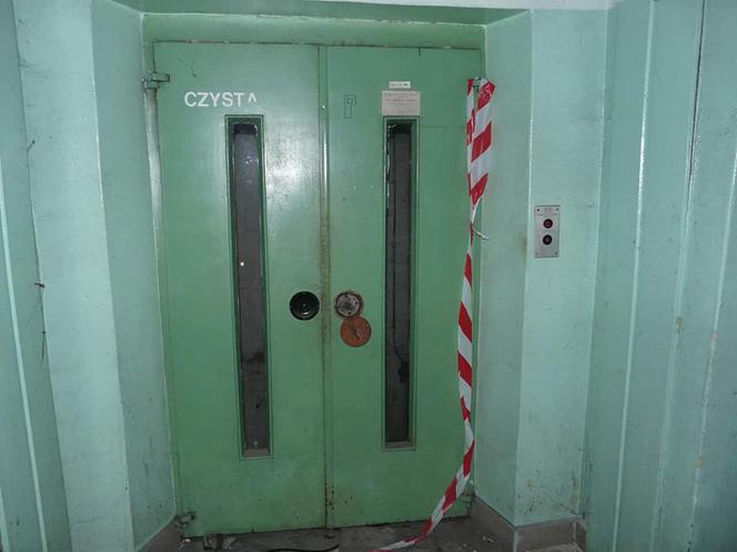 Opuszczony szpital w Zabrzu. Kiedyś świetna lecznica. Teraz odstraszająca ruina