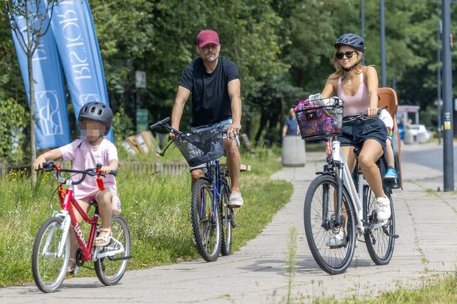 Agnieszka Kaczorowska i Marcin Rogacewicz wybrali się na rowery 