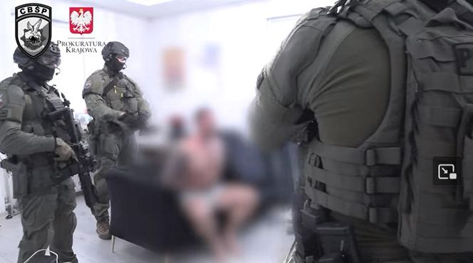 CBŚP rozbiło niebezpieczny gang z PIaseczna. 13 osób zatrzymanych
