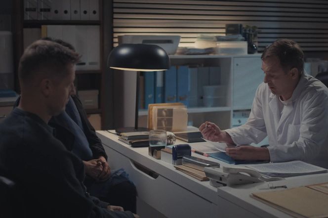 M jak miłość odc. 1876. Paweł (Rafał Mroczek) Marysia (Małgorzata Pieńkowska), lekarz Franki