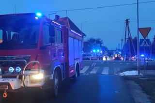 Samochód niemal zaparkowany w salonie. Niebezpieczny wypadek w Miliczu [ZDJĘCIA]