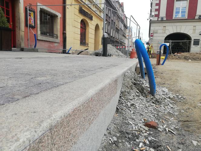 Trwa remont Starego Rynku w Poznaniu. Tak wygląda obecnie [13.07.2023]