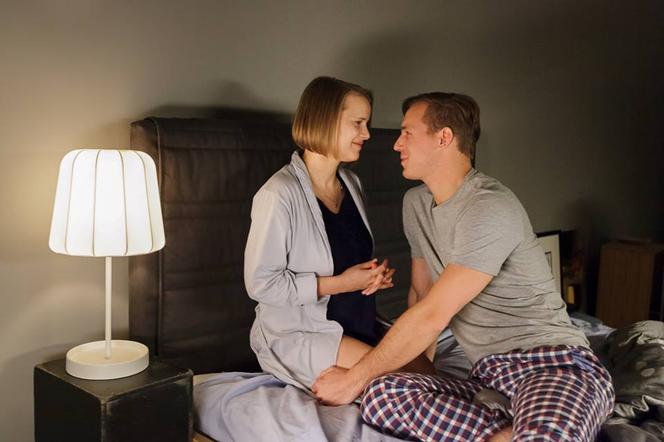O mnie się nie martw 4 sezon odc. 4 Marcin Kaszuba (Stefan Pawłowski), Iga Małecka (Joanna Kulig)