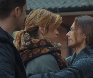 	M jak miłość odc. 1853. Kama (Michalina Sosna), Martyna (Magdalena Turczeniewicz), Marcin (Mikołaj Roznerski)