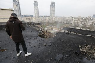 Ukraina. Trzy ofiary śmiertelne nocnego ataku Rosjan na Kijów. Zginęło 5-letnie dziecko 